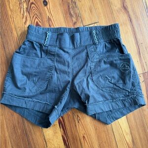 La Sportiva Women’s shorts in great condition.